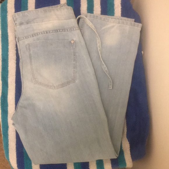 Pink jeans - Picture 3 of 3